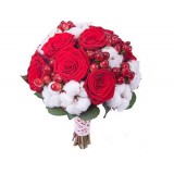 Букет невесты №20 (розы, хлопок, гиперикум, зелень, декор)
